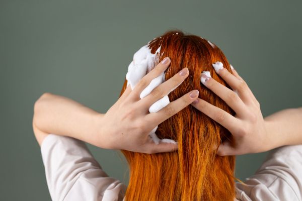 La tendance des produits capillaires sans rinçage